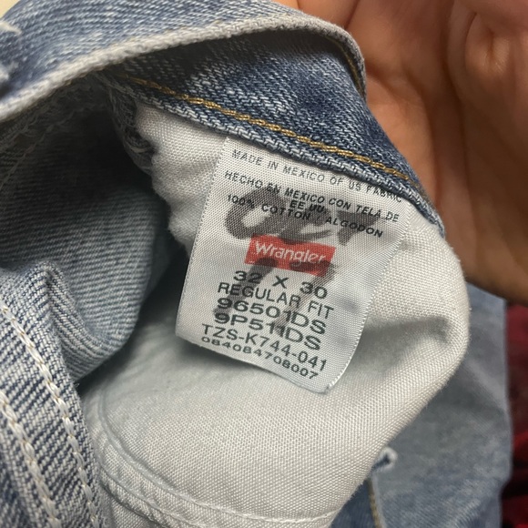 Wrangler Jeans Size 32x30 Regular Fit - Picture 9 of 9